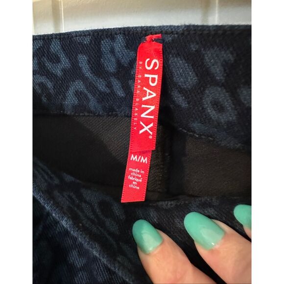 Spanx Blue Black Leopard Cheetah Print Skinny Jegging Slimming Jean Pants Sz M - Picture 5 of 11